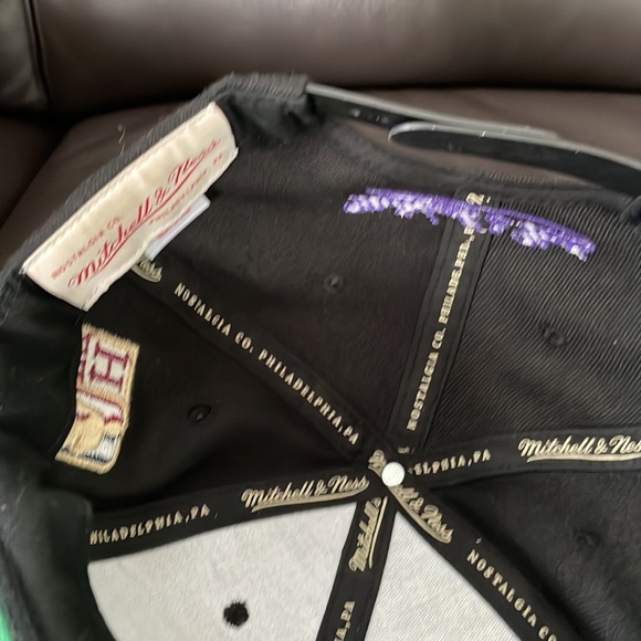 Toronto Raptors snap back hat - Picture 7 of 11